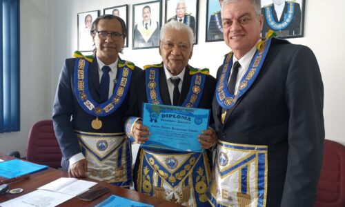 MEMBROS DO ILUSTRE CONSELHO ESTADUAL DO GOB-RO, RECEBEM O DIPLOMA DE “CONSELHEIRO HONORÁRIO DO GRANDE ORIENTE DO BRASIL – RONDÔNIA”