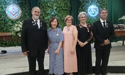 PAEL-RO ENTREGA COMENDA LUZ DA SABEDORIA EM CELEBRAÇÃO AOS 40 ANOS DA LOJA ACÁCIA