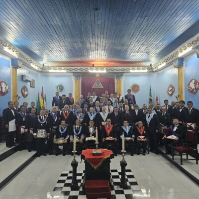 LOJA AURORA DE ORIENTE, NA BOLÍVIA, CELEBRA HISTÓRIA...