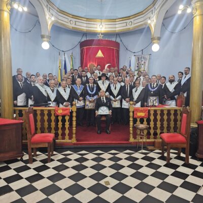 A LUZ QUE ATRAVESSA GERAÇÕES: UNIÃO E PERSEVERANÇA...