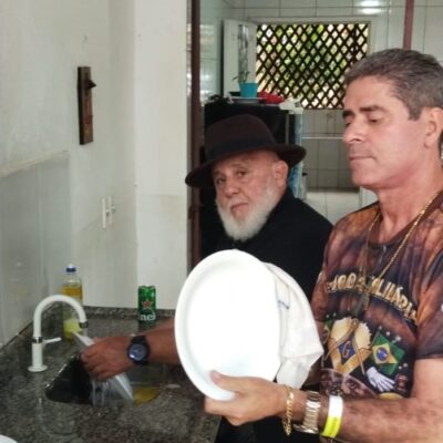 “O DISCURSO ENCANTA, O EXEMPLO ARRASTA”: UTJ...