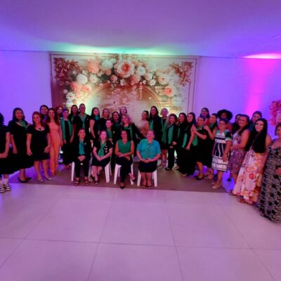 FAMÍLIA MAÇÔNICA CELEBRA POSSE DA FRATERNIDADE FEMININA...