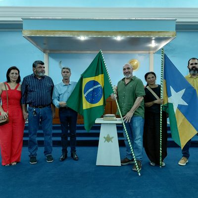 MAÇOM NORTE-AMERICANO VISITA RONDÔNIA EM...